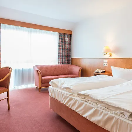 Alleehotel Europa 本斯海姆